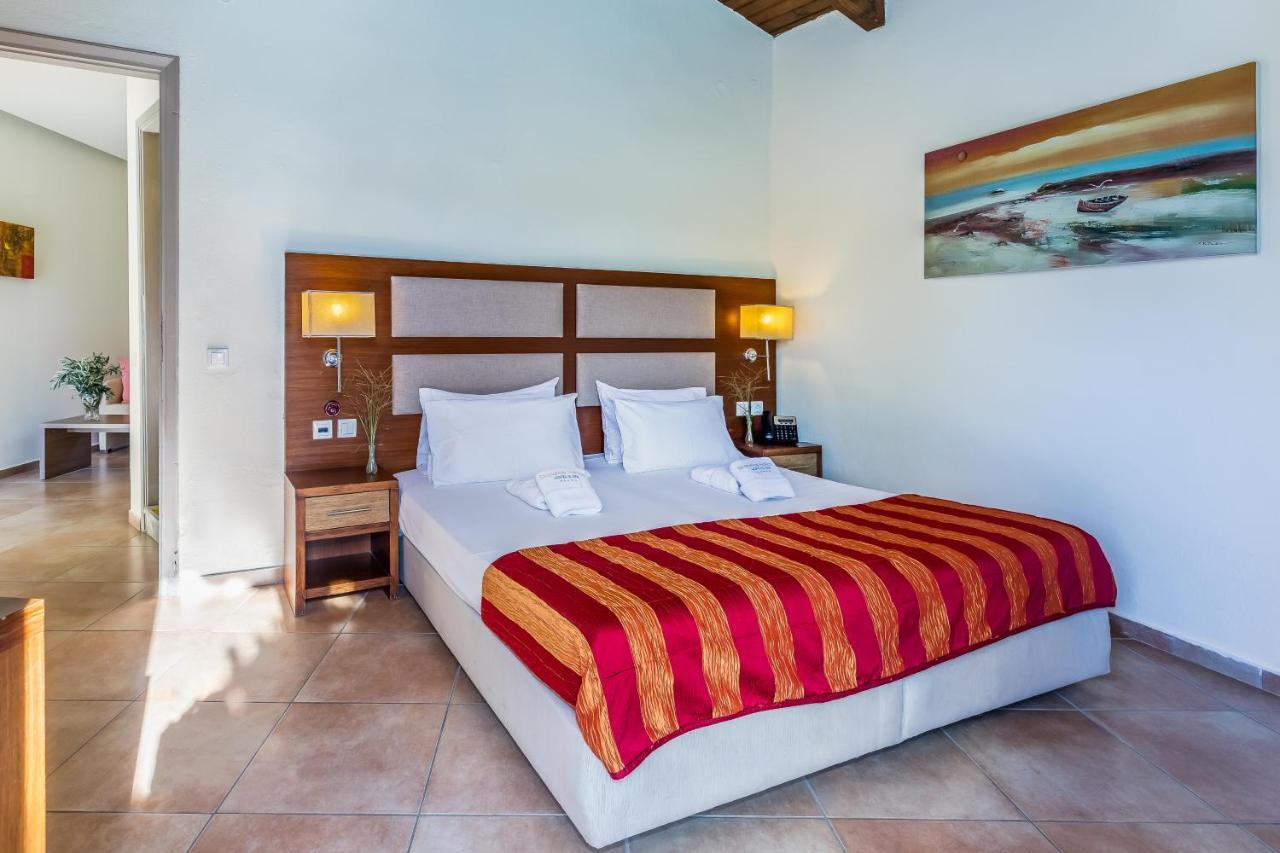 Skopelos Holidays Hotel & Spa Екстер'єр фото