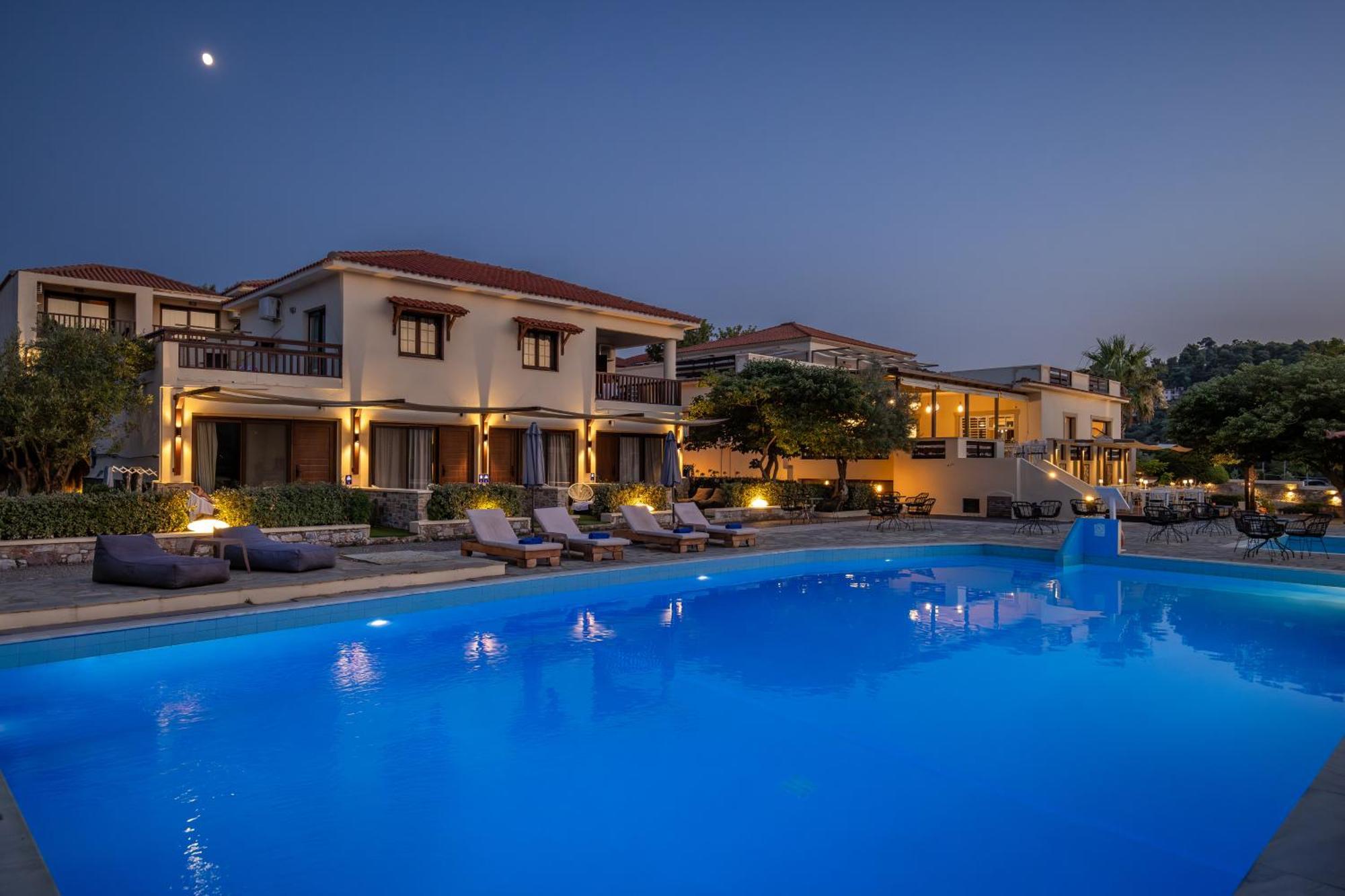 Skopelos Holidays Hotel & Spa Екстер'єр фото