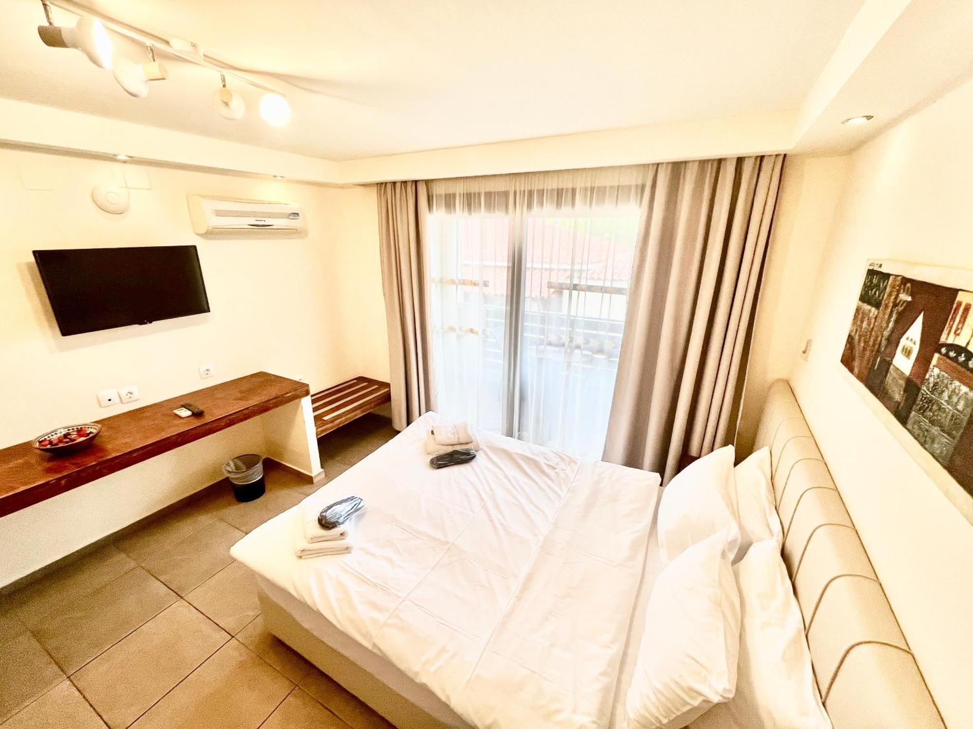Skopelos Holidays Hotel & Spa Екстер'єр фото