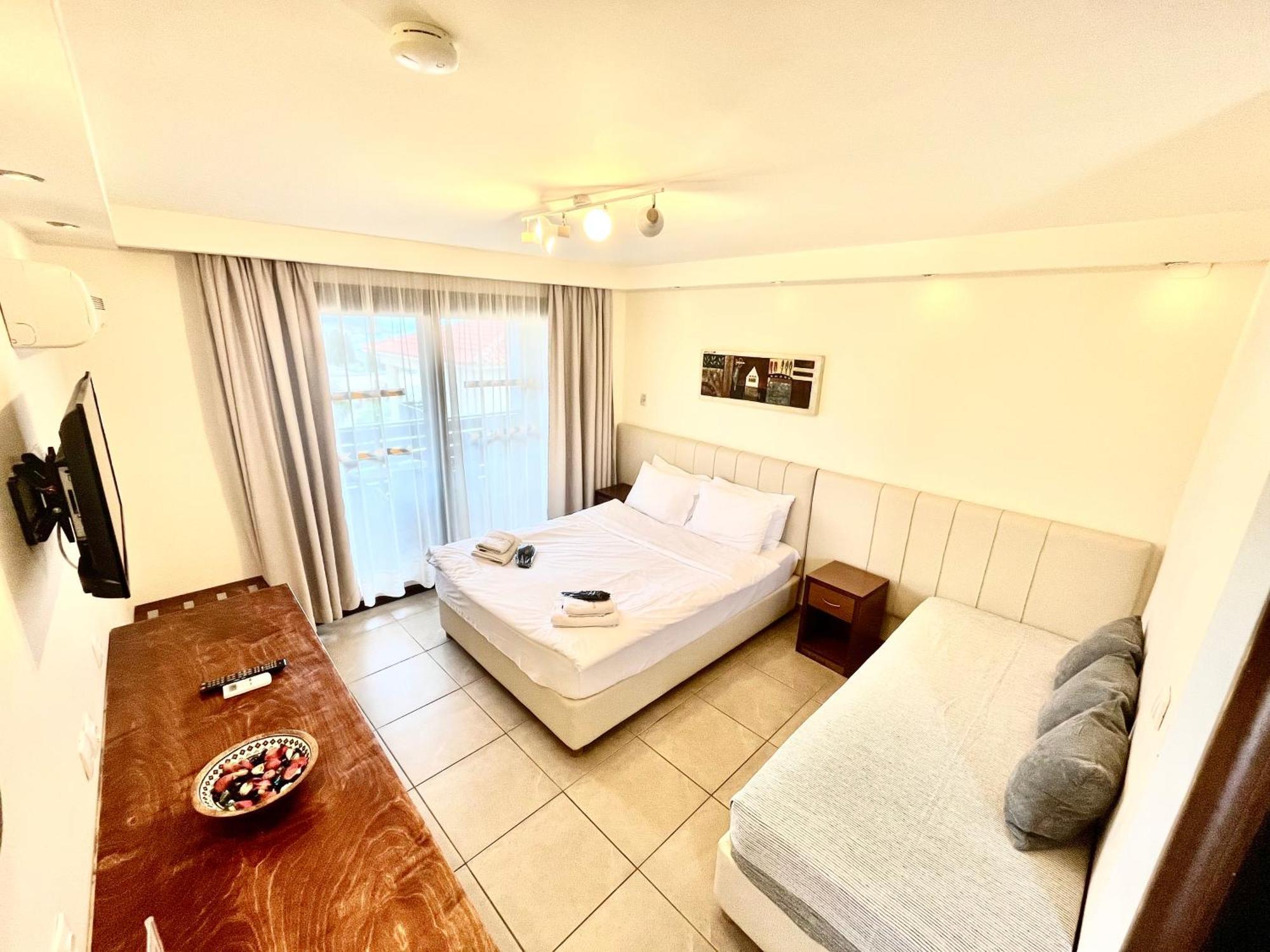Skopelos Holidays Hotel & Spa Екстер'єр фото